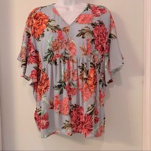 Ella moon floral top blue with flowy sleeves sz XL